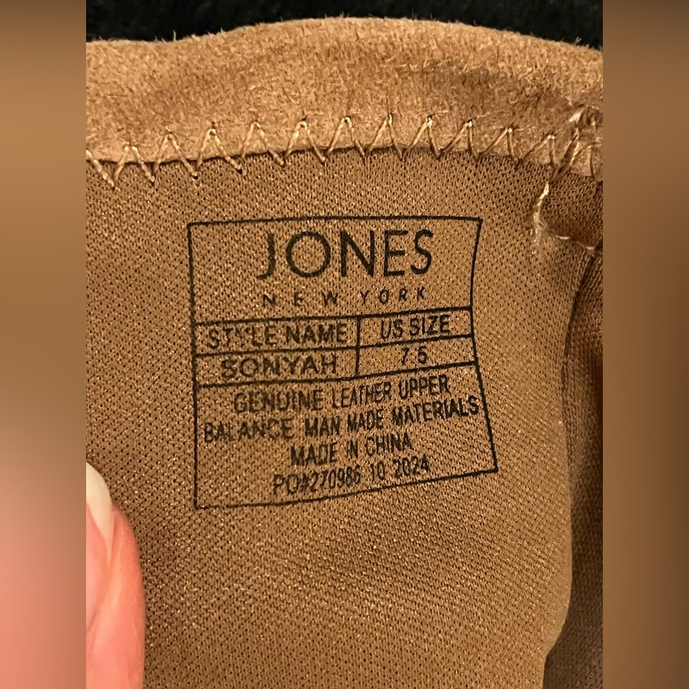 Jones New York Ankle Booties. Kitten Heel Pointed-Toe Genuine suede Tan. 7.5 NEW - Picture 7 of 9